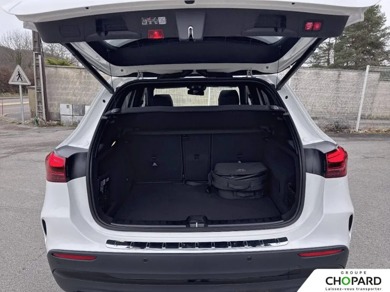 Image secondaire du véhicule 9