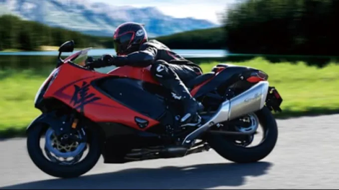 Suzuki Hayabusa : inclinée