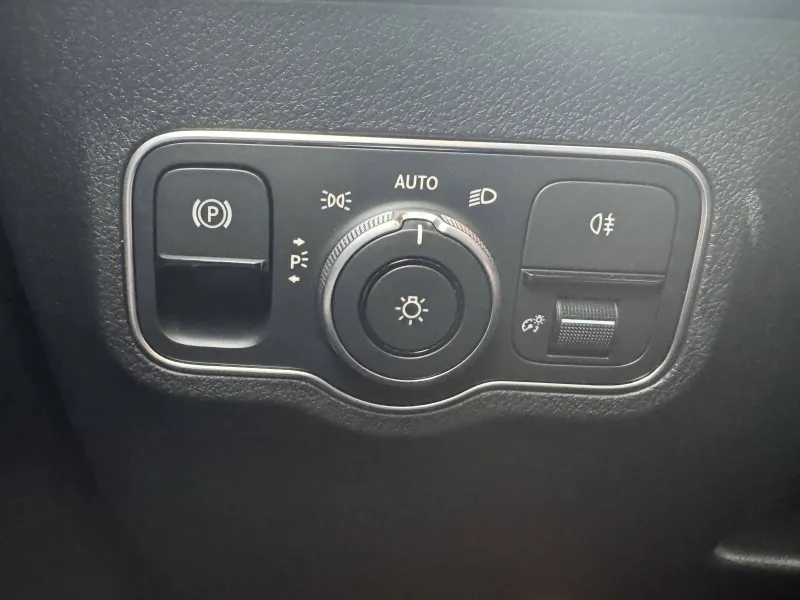 Image secondaire du véhicule 14