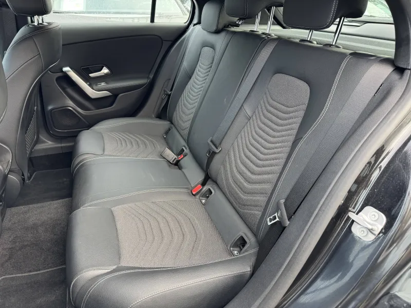 Image secondaire du véhicule 8