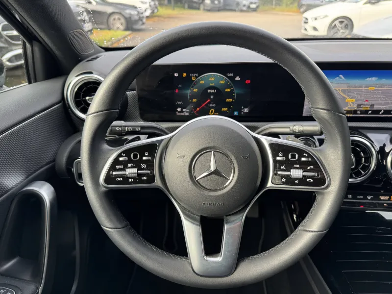 Image secondaire du véhicule 11