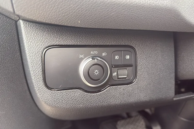 Image secondaire du véhicule 14