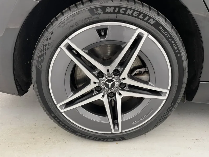 Image secondaire du véhicule 52