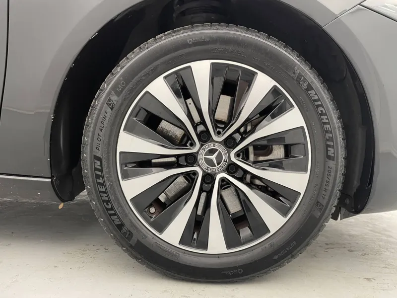 Image secondaire du véhicule 14