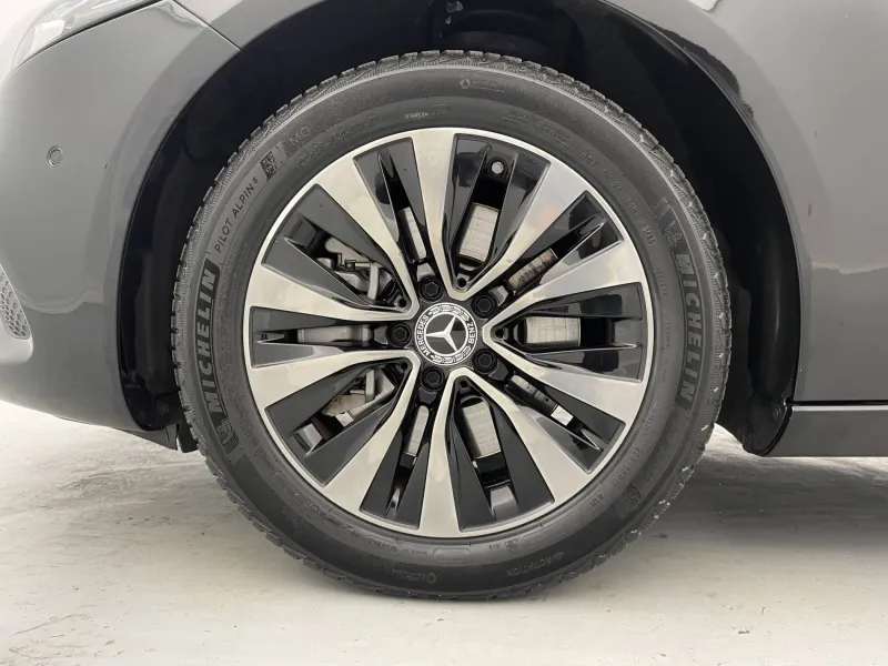 Image secondaire du véhicule 19