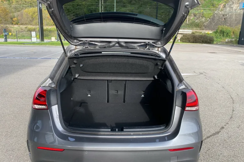 Image secondaire du véhicule 10