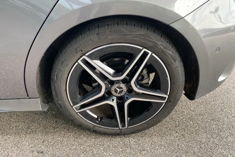 Image secondaire du véhicule 14