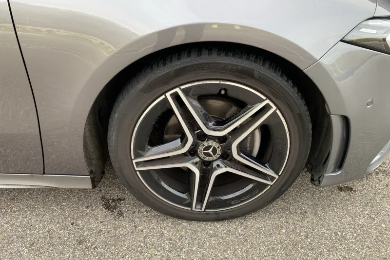 Image secondaire du véhicule 16