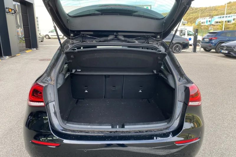 Image secondaire du véhicule 10