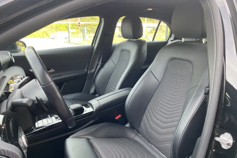 Image secondaire du véhicule 11