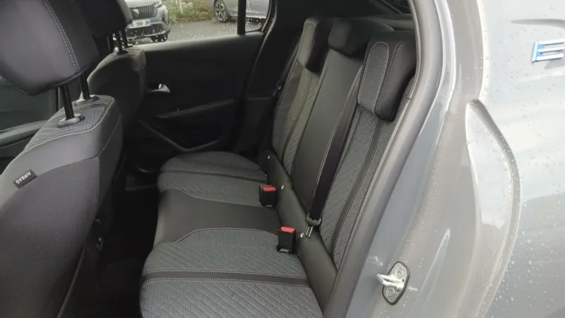 Image secondaire du véhicule 12