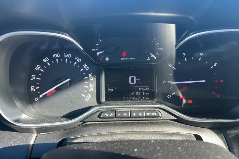 Image secondaire du véhicule 14