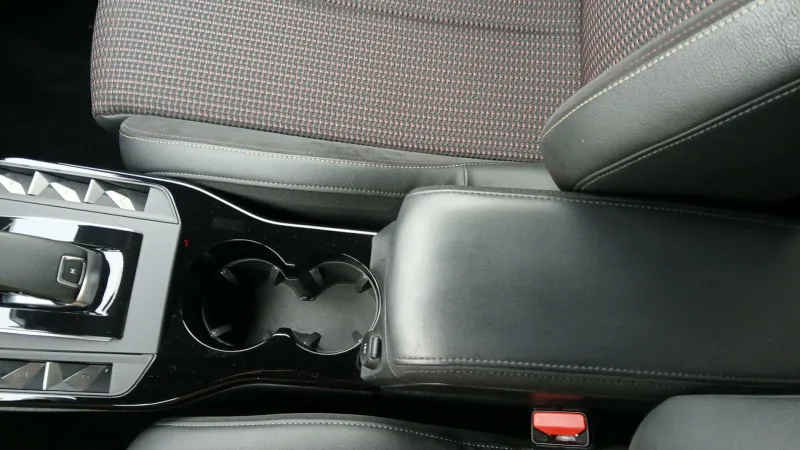 Image secondaire du véhicule 33