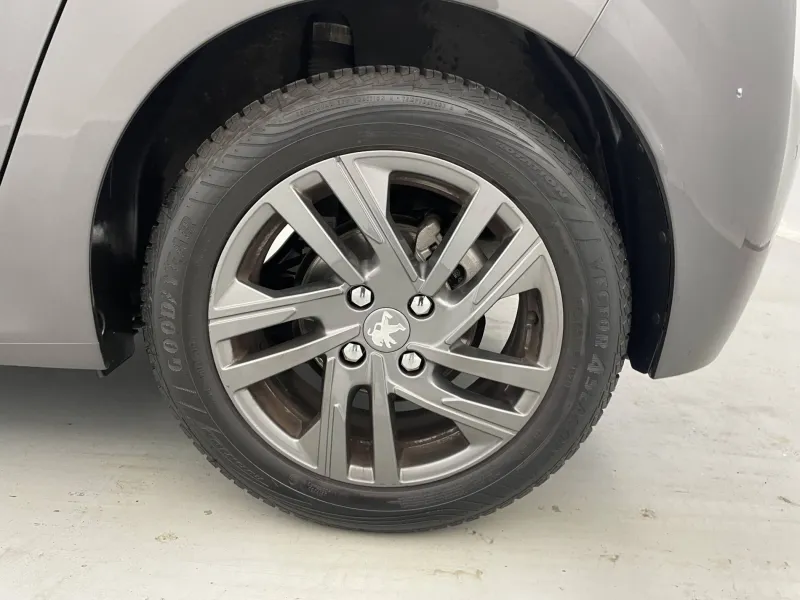 Image secondaire du véhicule 17