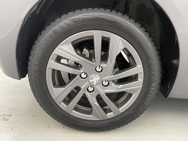 Image secondaire du véhicule 20