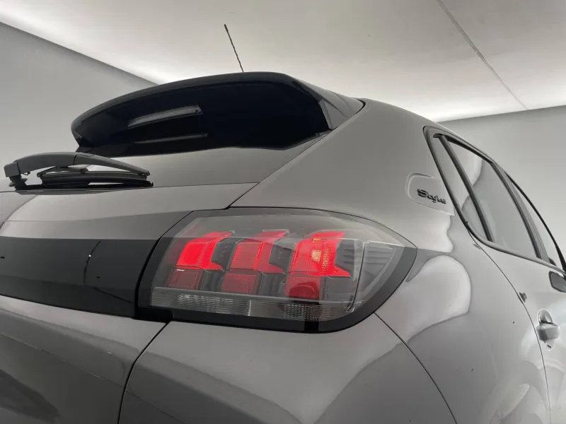 Image secondaire du véhicule 26