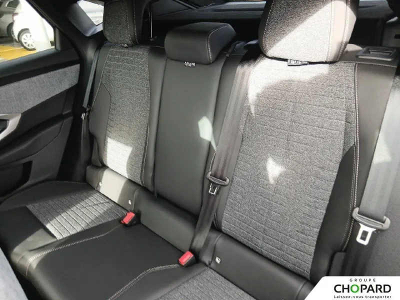 Image secondaire du véhicule 19