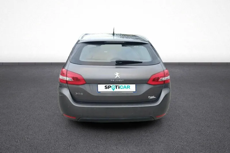 Image secondaire du véhicule 6