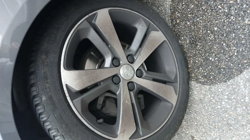 Image secondaire du véhicule 10