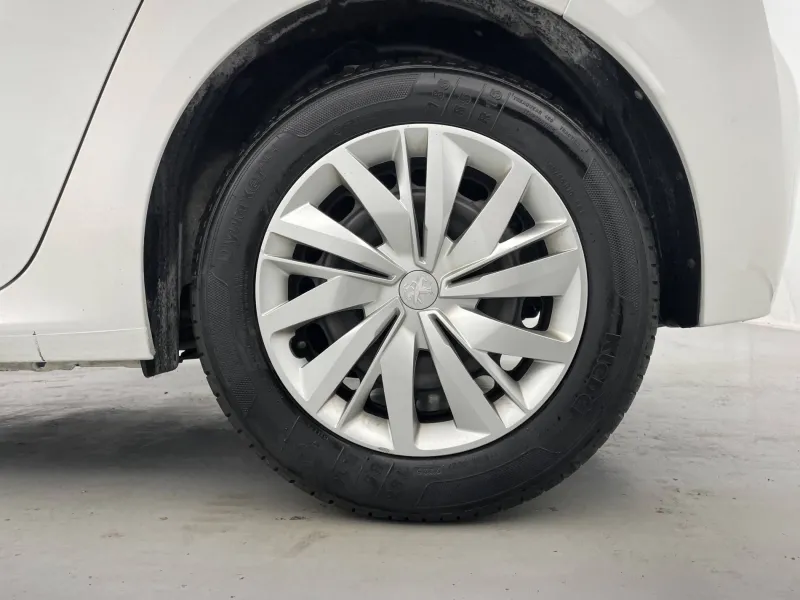 Image secondaire du véhicule 16