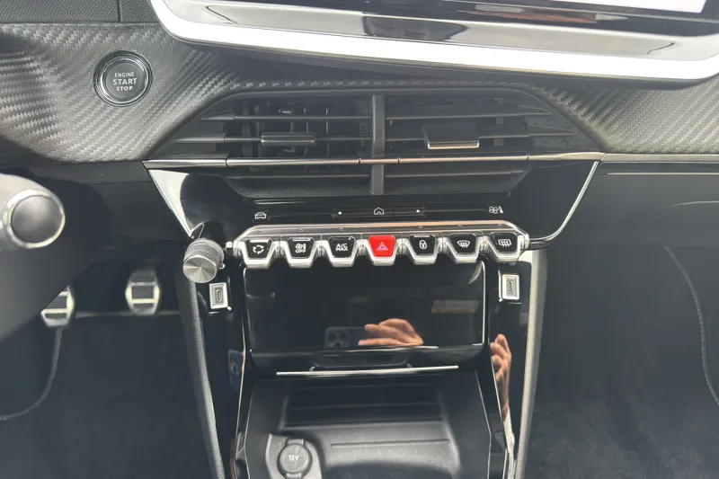 Image secondaire du véhicule 44