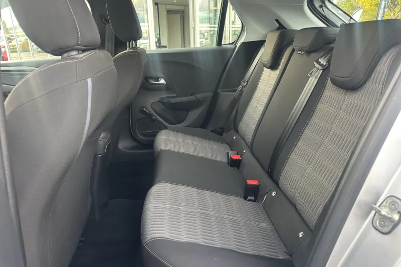 Image secondaire du véhicule 32