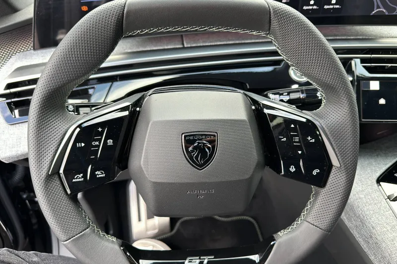 Image secondaire du véhicule 9