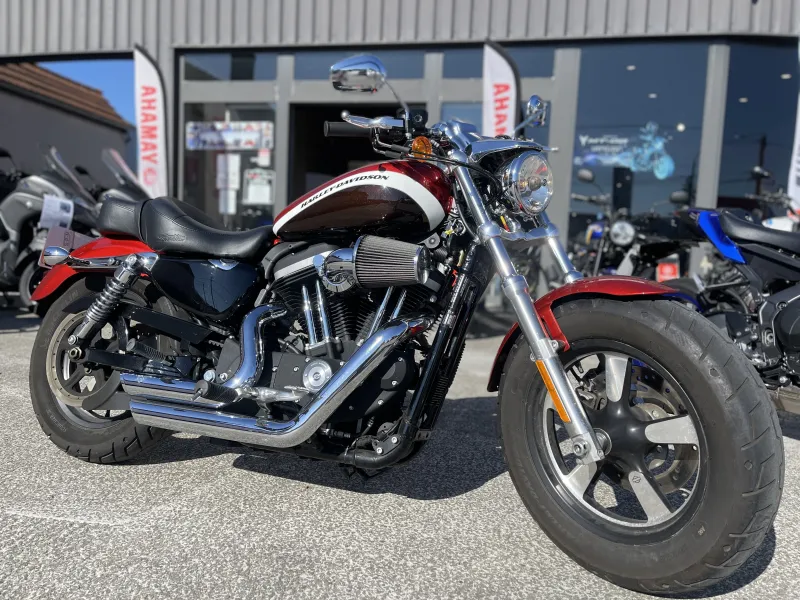 Harley-Davidson-XL SPORTSTER 1200 CUSTOM CA-d'occasion chez Yamaha Dijon
