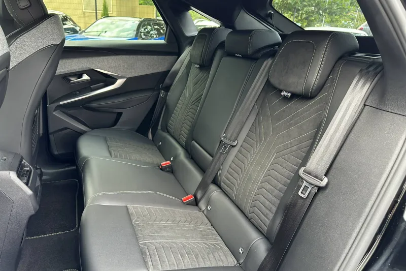 Image secondaire du véhicule 12