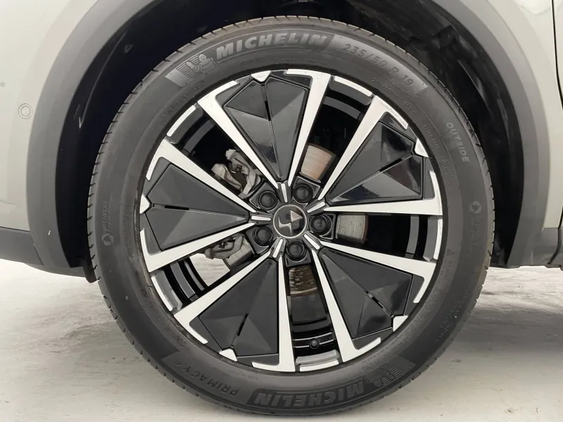 Image secondaire du véhicule 18