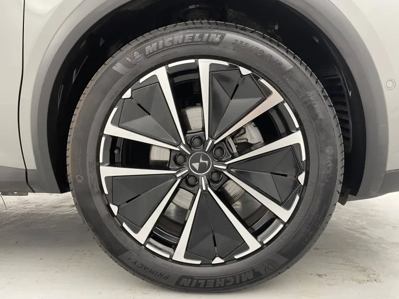 Image secondaire du véhicule 19