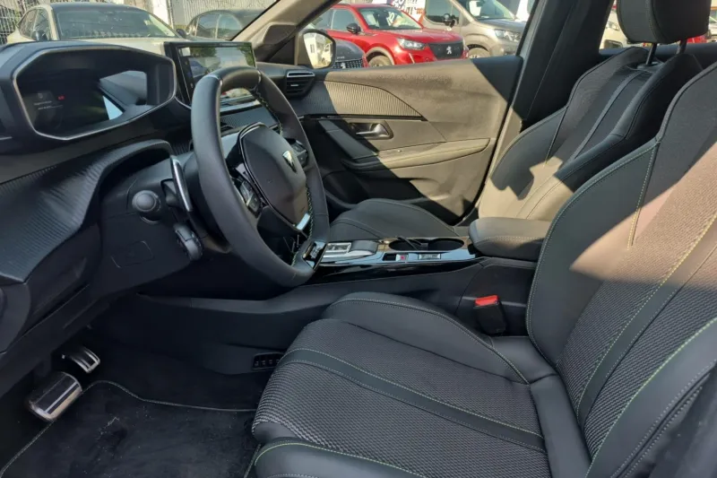 Image secondaire du véhicule 14