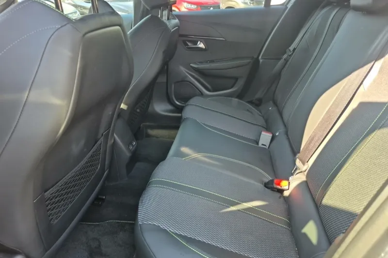 Image secondaire du véhicule 15