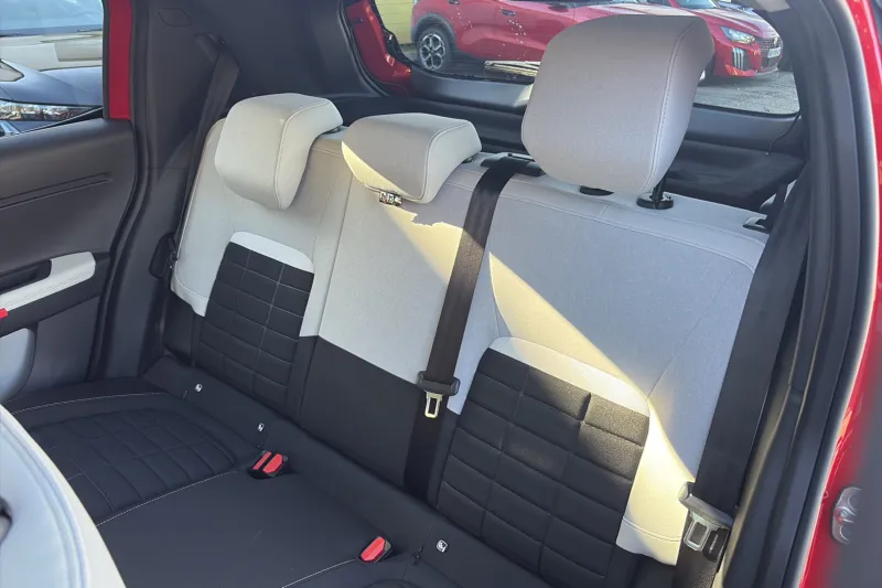 Image secondaire du véhicule 12