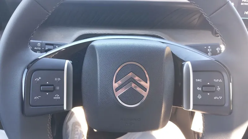 Image secondaire du véhicule 19