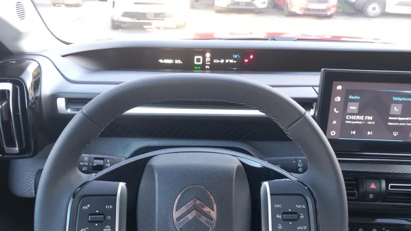 Image secondaire du véhicule 18