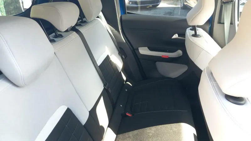 Image secondaire du véhicule 34