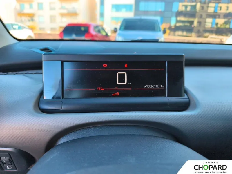 Image secondaire du véhicule 19