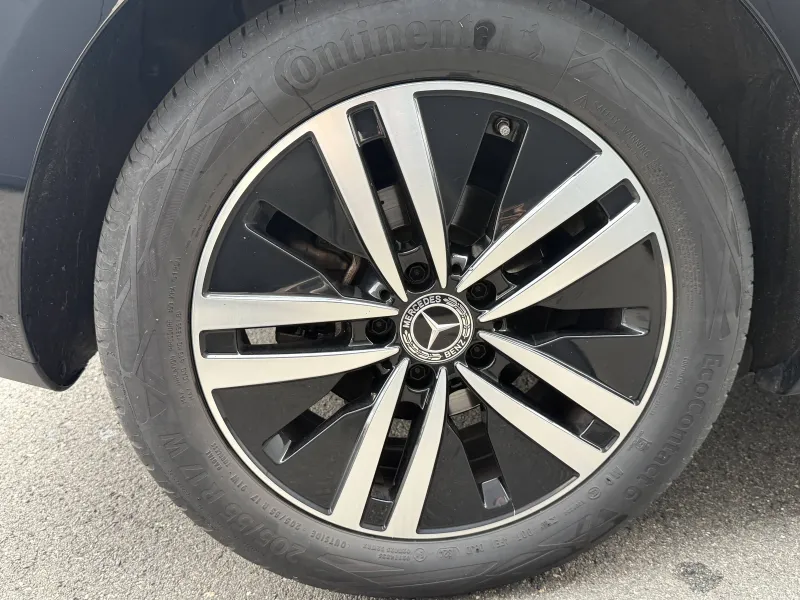 Image secondaire du véhicule 9