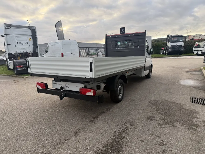 Image secondaire du véhicule 3