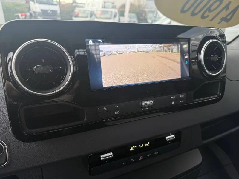 Image secondaire du véhicule 12