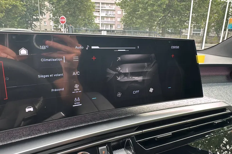 Image secondaire du véhicule 28