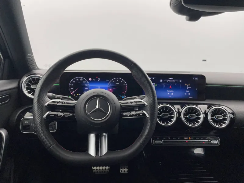 Image secondaire du véhicule 23