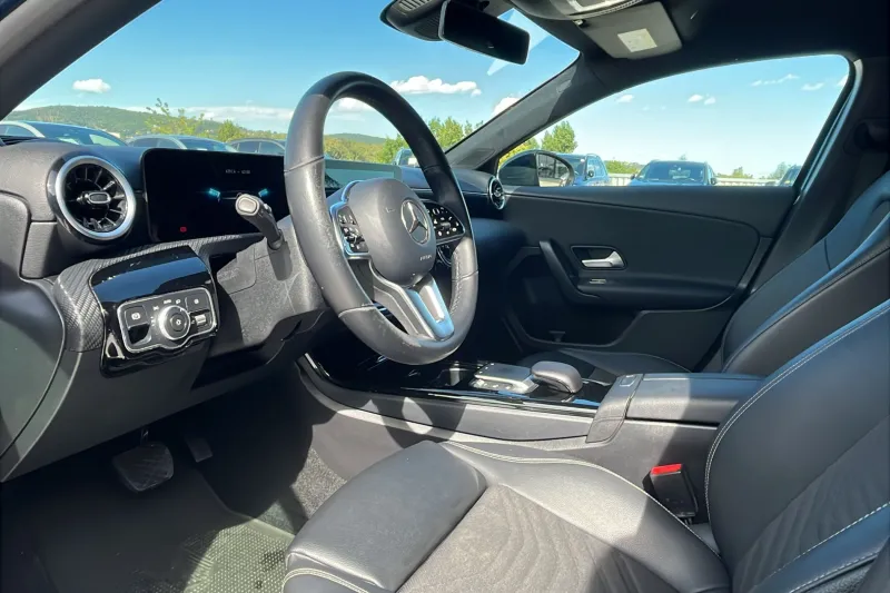 Image secondaire du véhicule 11