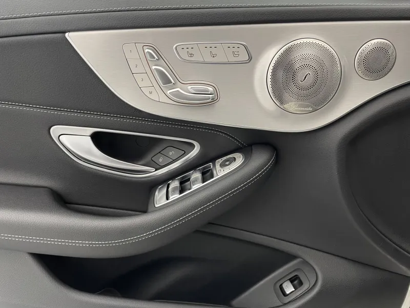 Image secondaire du véhicule 26