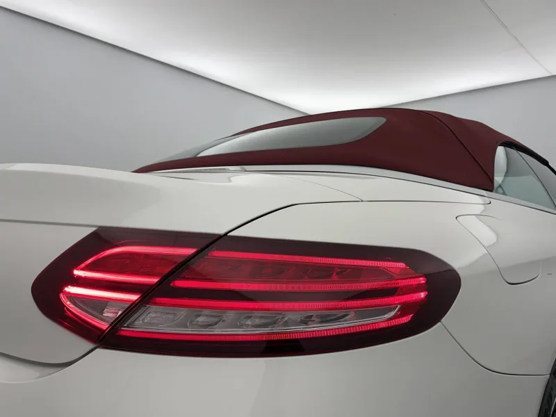 Image secondaire du véhicule 34