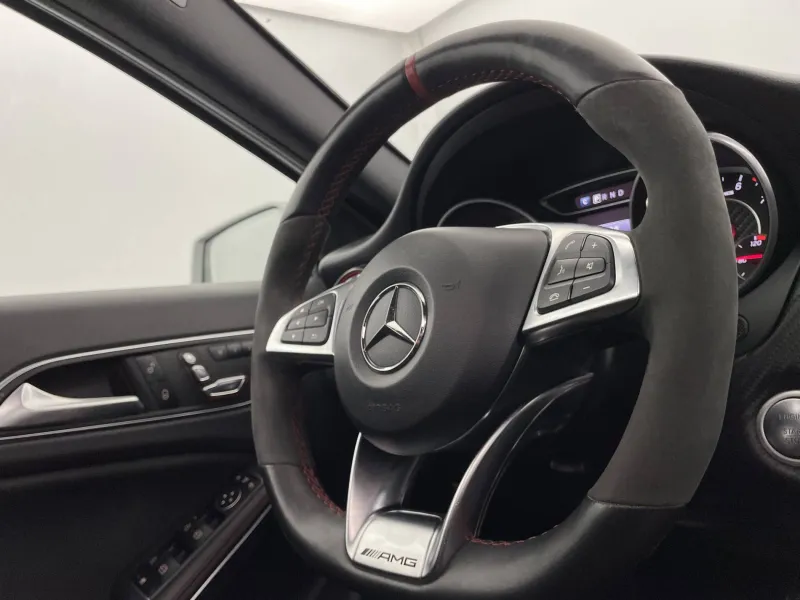 Image secondaire du véhicule 26