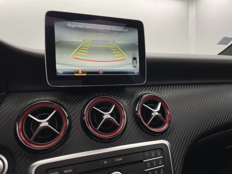 Image secondaire du véhicule 30