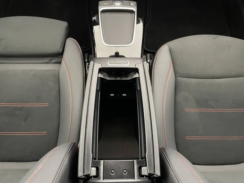 Image secondaire du véhicule 28