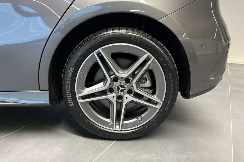 Image secondaire du véhicule 14